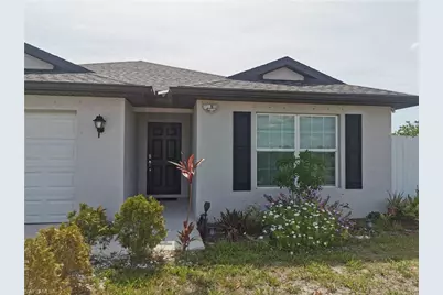 2116 NE 5th Pl, Cape Coral, FL 33909 - Photo 4