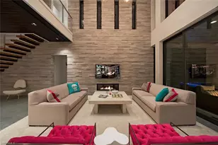 688 3rd St N, Naples, FL 34102 - Photo 8