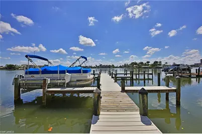 9517 Gulf Shore Dr #401, Naples, FL 34108 - Photo 4