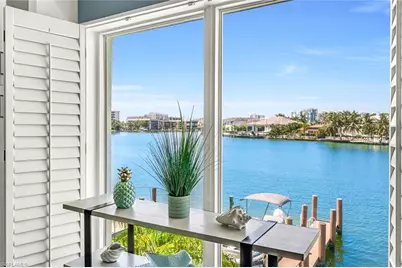 333 Harbour Dr #201, Naples, FL 34103 - Photo 4