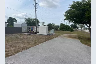 2213 Del Prado Blvd N, Cape Coral, FL 33909 - Photo 4