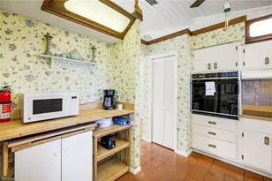 647 Rabbit Rd, Sanibel, FL 33957 - Photo 18