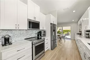 5610 Sundown Harbor Ct, Fort Myers, FL 33919 - Photo 14