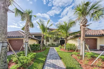 9528 Avellino Way #2515, Naples, FL 34113 - Photo 2