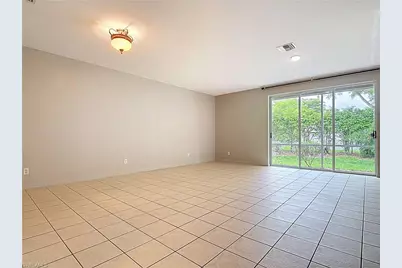 10013 Chiana Cir, Fort Myers, FL 33905 - Photo 4
