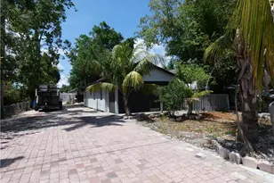 3817 Pearl St, Fort Myers, FL 33916 - Photo 1