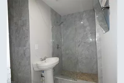 3817 Pearl St, Fort Myers, FL 33916 - Photo 10
