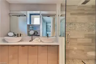 11030 Gulf Shore Dr, Naples, FL 34108 - Photo 12