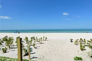 10951 Gulf Shore Dr, Naples, FL 34108 - Photo 24