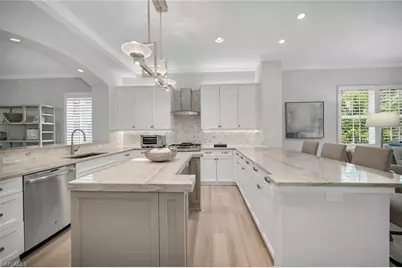 2839 Tiburon Blvd E #102, Naples, FL 34109 - Photo 4