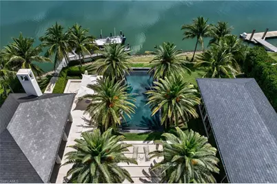 3655 Fort Charles Dr, Naples, FL 34102 - Photo 40