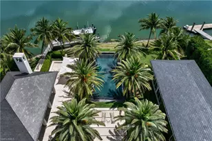 3655 Fort Charles Dr, Naples, FL 34102 - Photo 40