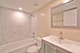 776 Landover Cir, Naples, FL 34104 - Photo 10