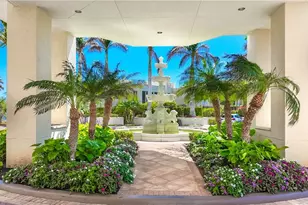 4021 Gulf Shore Blvd N, Naples, FL 34103 - Photo 30