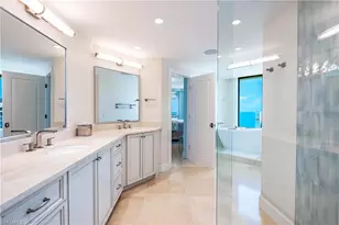 4021 Gulf Shore Blvd N, Naples, FL 34103 - Photo 8