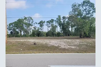 31 Wilmington Pkwy, Cape Coral, FL 33993 - Photo 4