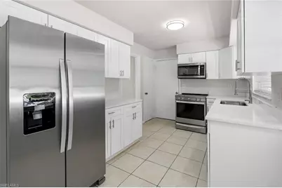 2326 SE 8th Ave, Cape Coral, FL 33990 - Photo 8