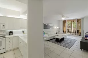 410 Bayfront Pl, Naples, FL 34102 - Photo 4