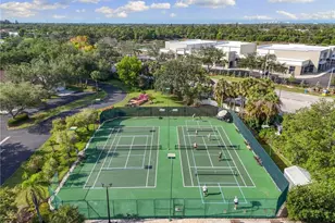 25731 Old Gaslight Dr, Bonita Springs, FL 34135 - Photo 28