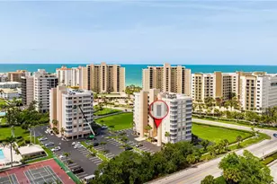 11118 Gulf Shore Dr, Naples, FL 34108 - Photo 2