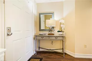 11118 Gulf Shore Dr, Naples, FL 34108 - Photo 4