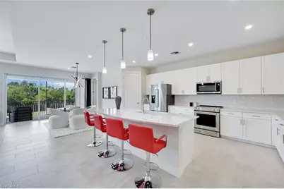 303 Indies Dr W #201, Naples, FL 34114 - Photo 4