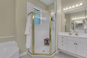 650 Vintage Reserve Cir, Naples, FL 34119 - Photo 12