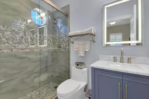 650 Vintage Reserve Cir, Naples, FL 34119 - Photo 16