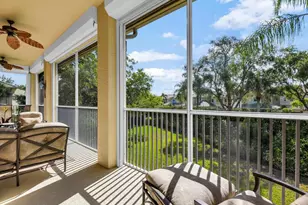 650 Vintage Reserve Cir, Naples, FL 34119 - Photo 18