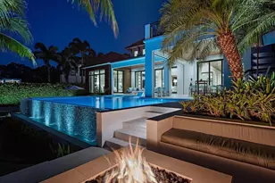 661 Galleon Dr, Naples, FL 34102 - Photo 4