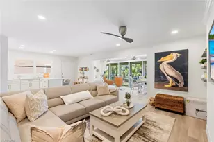 1910 Gulf Shore Blvd N, Naples, FL 34102 - Photo 10