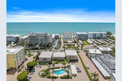 1910 Gulf Shore Blvd N #204, Naples, FL 34102 - Photo 1