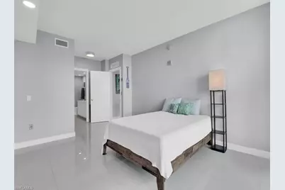 3000 Oasis Grand Blvd #1705, Fort Myers, FL 33916 - Photo 10