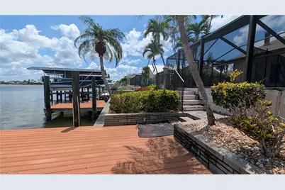 719 SW 51st Ter, Cape Coral, FL 33914 - Photo 10