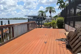 719 SW 51st Terrace, Cape Coral, FL 33914 - Photo 8