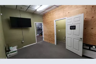 1242 Market Cir #B9, Port Charlotte, FL 33953 - Photo 12