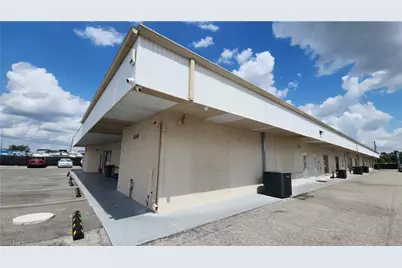 1242 Market Cir #B9, Port Charlotte, FL 33953 - Photo 8