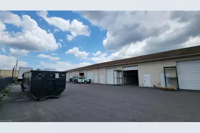 1242 Market Cir #B9, Port Charlotte, FL 33953 - Photo 2