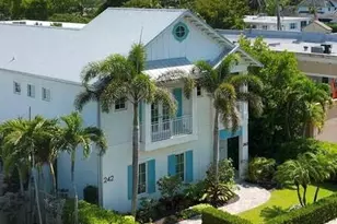 242 2nd Ave S, Naples, FL 34102 - Photo 1