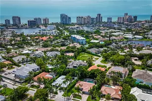 725 Old Trail Dr, Naples, FL 34103 - Photo 30