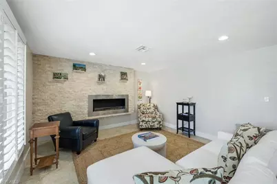 725 Old Trail Dr, Naples, FL 34103 - Photo 8