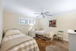 725 Old Trail Dr, Naples, FL 34103 - Photo 20