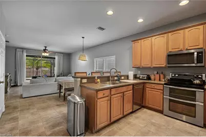 9670 Gladiolus Preserve Cir, Fort Myers, FL 33908 - Photo 8