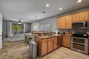 9670 Gladiolus Preserve Cir, Fort Myers, FL 33908 - Photo 8