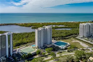 6849 Grenadier Blvd, Naples, FL 34108 - Photo 32