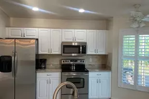 300 Diamond Cir, Naples, FL 34110 - Photo 2