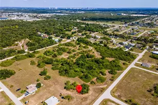 2723 NE 22nd Pl, Cape Coral, FL 33909 - Photo 18