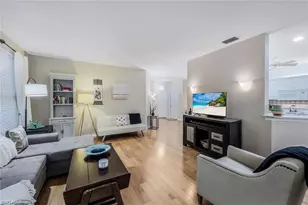 1345 Charleston Square Dr, Naples, FL 34110 - Photo 16