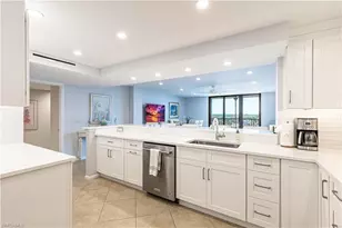 11030 Gulf Shore Dr, Naples, FL 34108 - Photo 14