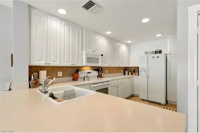 15369 Laughing Gull Ln, Bonita Springs, FL 34135 - Photo 10